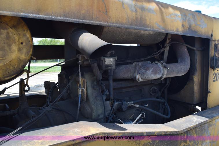 image for item L5789 1982 Galion 150A hydraulic crane