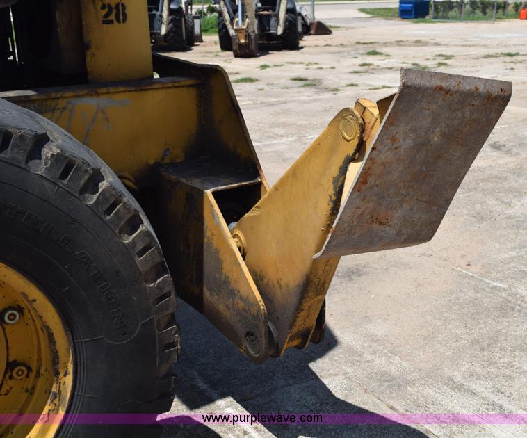 image for item L5789 1982 Galion 150A hydraulic crane