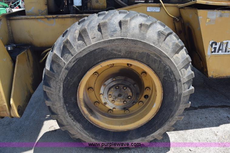 image for item L5789 1982 Galion 150A hydraulic crane