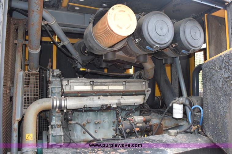 image for item L5792 2004 Atlas Copco XASE1600GD air compressor