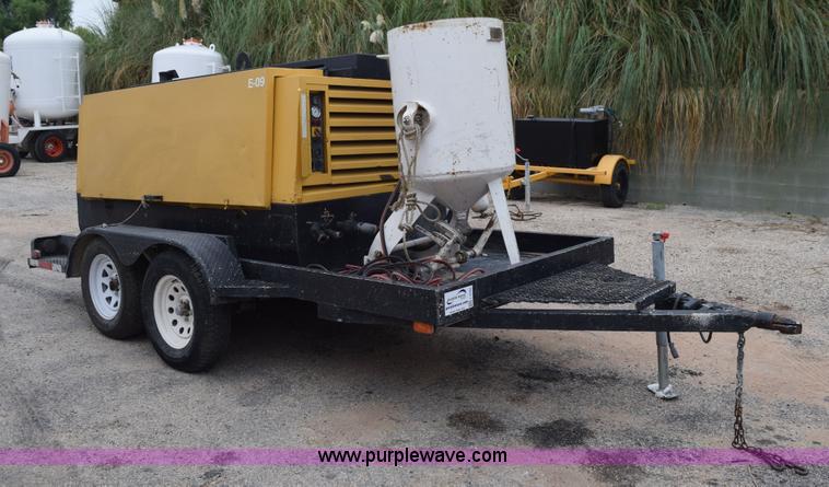 image for item L5793 2003 Atlas Copco XAS186 air compressor