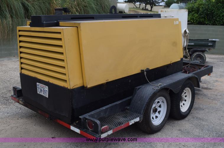 image for item L5793 2003 Atlas Copco XAS186 air compressor