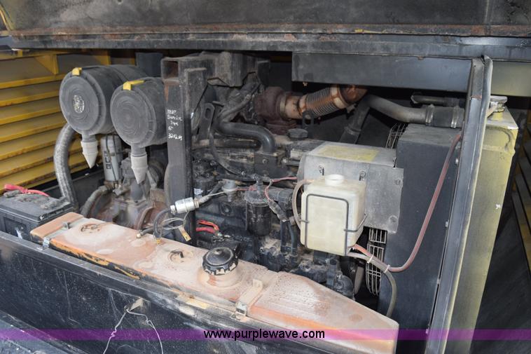 image for item L5793 2003 Atlas Copco XAS186 air compressor