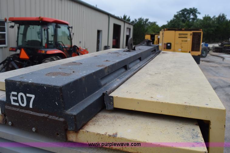 image for item L5794 2003 Atlas Copco XAS186 air compressor