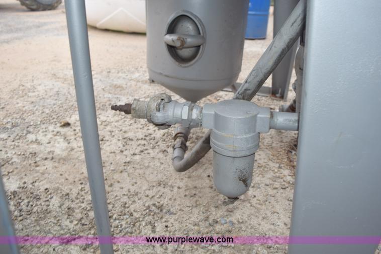 image for item L5795 Universal abrasive blast machine