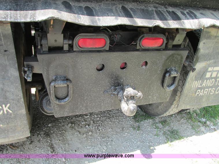 image for item R9420 1991 International 4900 dump truck