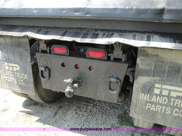 image for item R9420 1991 International 4900 dump truck