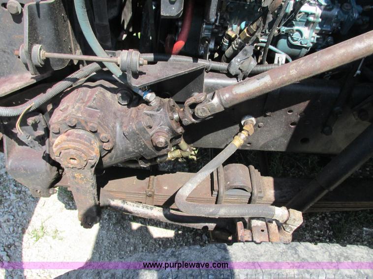 image for item R9420 1991 International 4900 dump truck