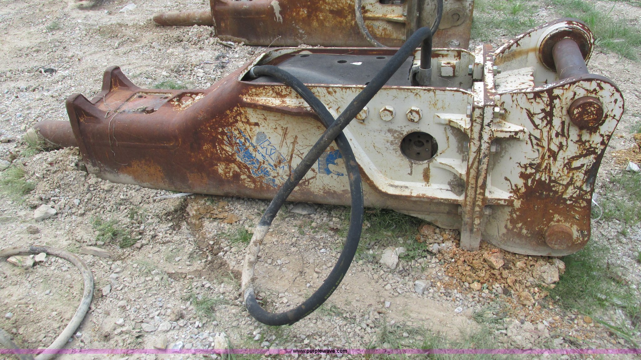 Kent KF22QT excavator hammer in Branson, MO Item AY9809 sold Purple Wave