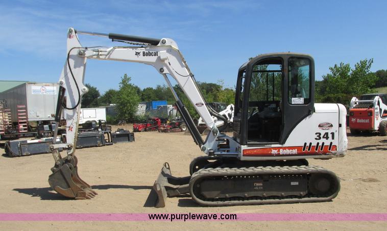 image for item K6528 2005 Bobcat 341G compact excavator