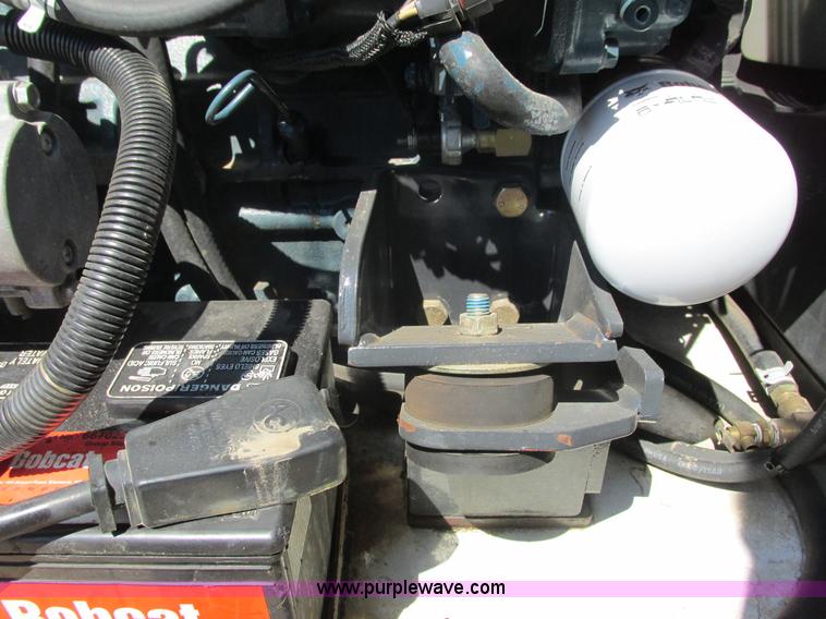 image for item K6528 2005 Bobcat 341G compact excavator