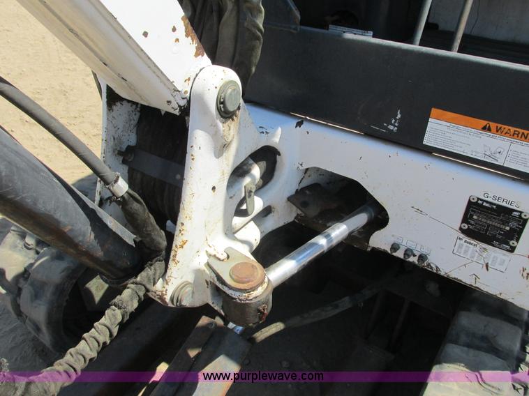 image for item K6529 2007 Bobcat 331G compact excavator