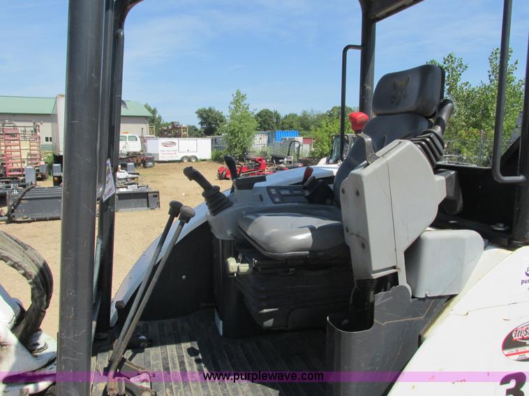 image for item K6529 2007 Bobcat 331G compact excavator