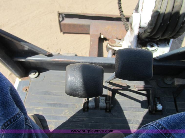 image for item K6529 2007 Bobcat 331G compact excavator