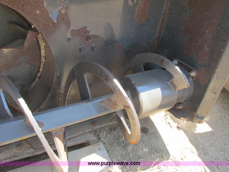 image for item K6531 Bobcat SB200X60 skid steer snow blower