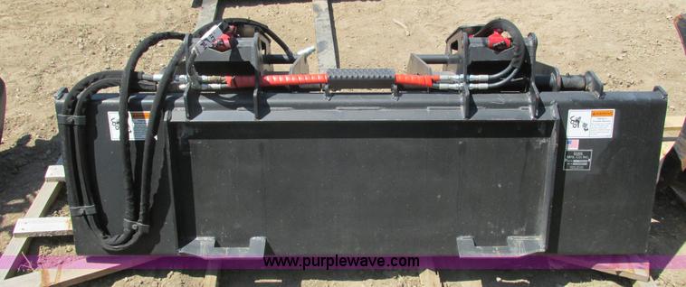 image for item K6532 Lowe G-72A root grapple bucket