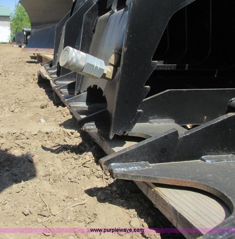 image for item K6532 Lowe G-72A root grapple bucket