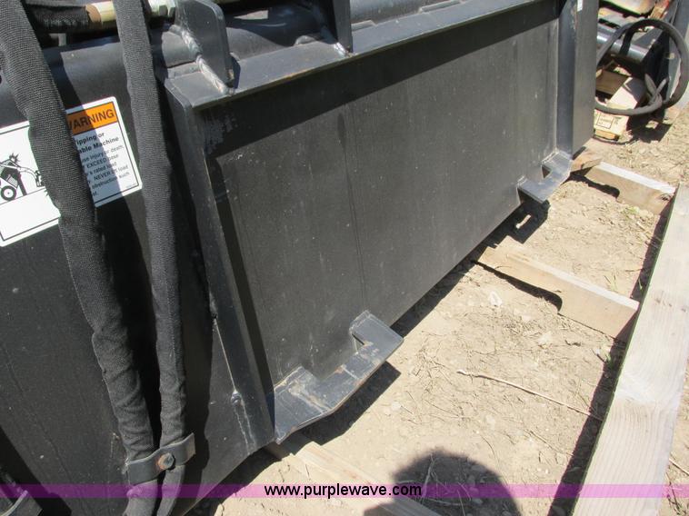 image for item K6532 Lowe G-72A root grapple bucket