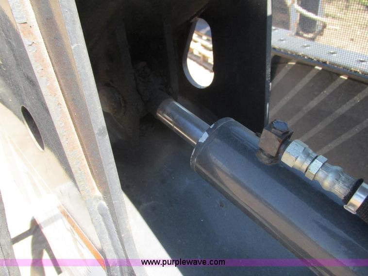 image for item K6539 Bobcat SG60 skid steer stump grinder