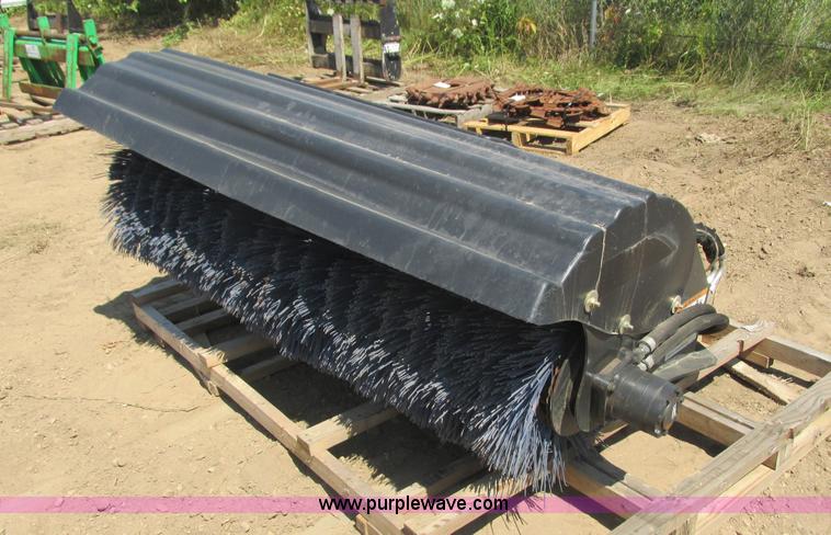 image for item K6543 2014 Bobcat 68 skid steer angle broom