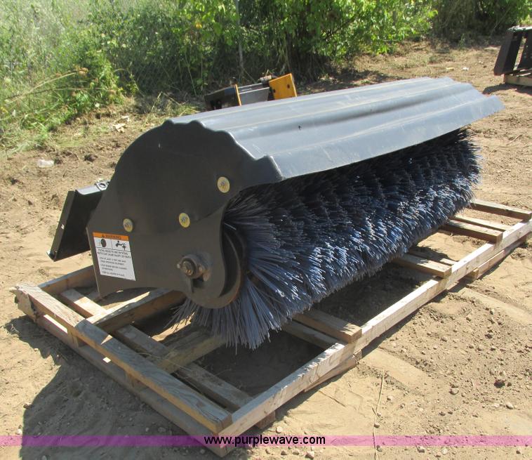 image for item K6543 2014 Bobcat 68 skid steer angle broom