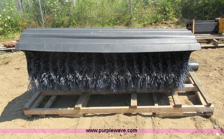 image for item K6543 2014 Bobcat 68 skid steer angle broom