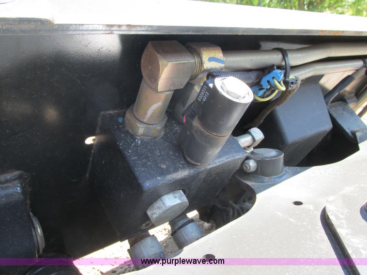 image for item K6543 2014 Bobcat 68 skid steer angle broom