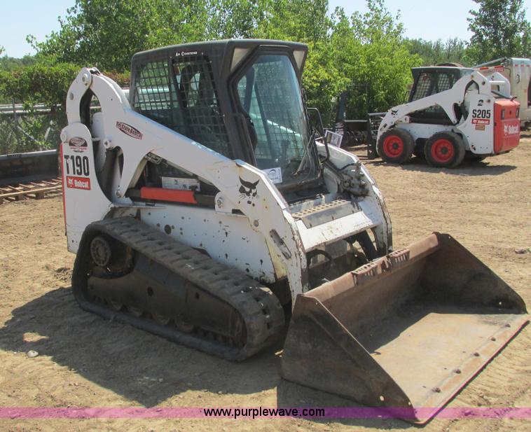 image for item K6548 2009 Bobcat T190 skid steer
