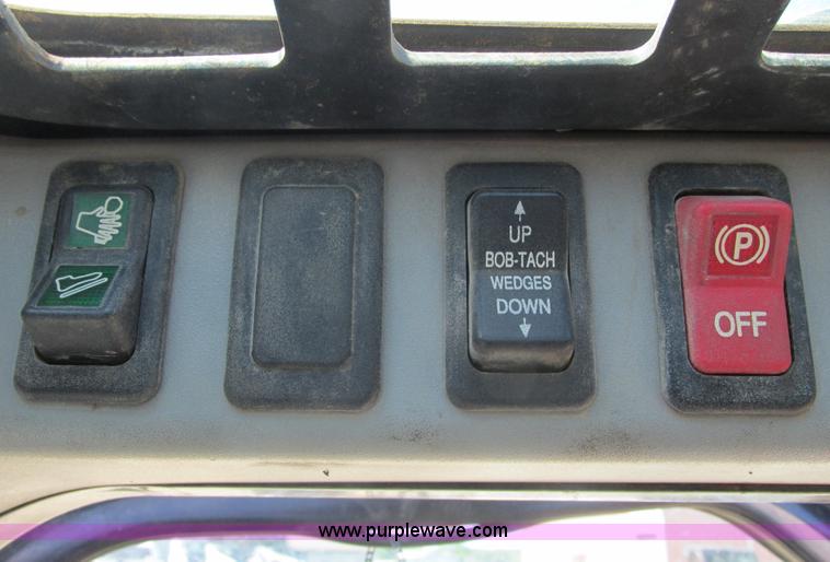 image for item K6548 2009 Bobcat T190 skid steer