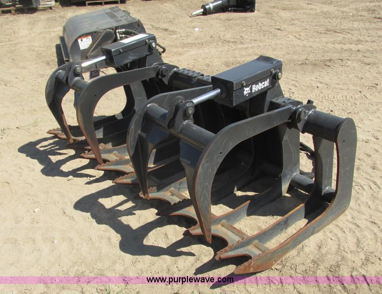 image for item K6555 2013 Bobcat GRPL82Root grapple bucket