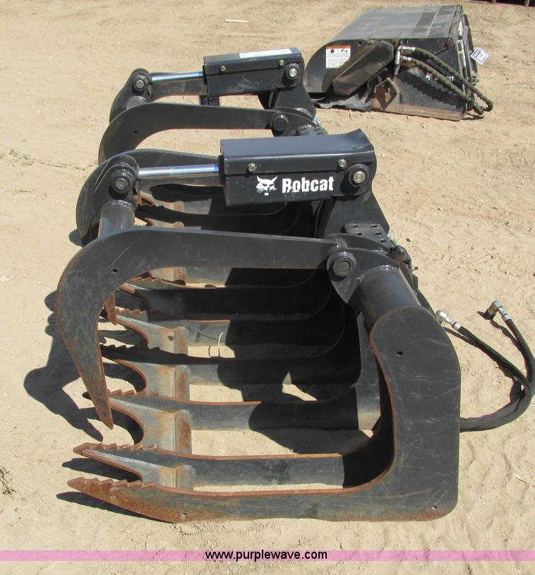 image for item K6555 2013 Bobcat GRPL82Root grapple bucket