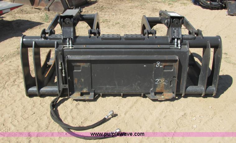 image for item K6555 2013 Bobcat GRPL82Root grapple bucket