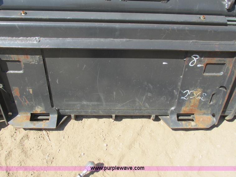 image for item K6555 2013 Bobcat GRPL82Root grapple bucket
