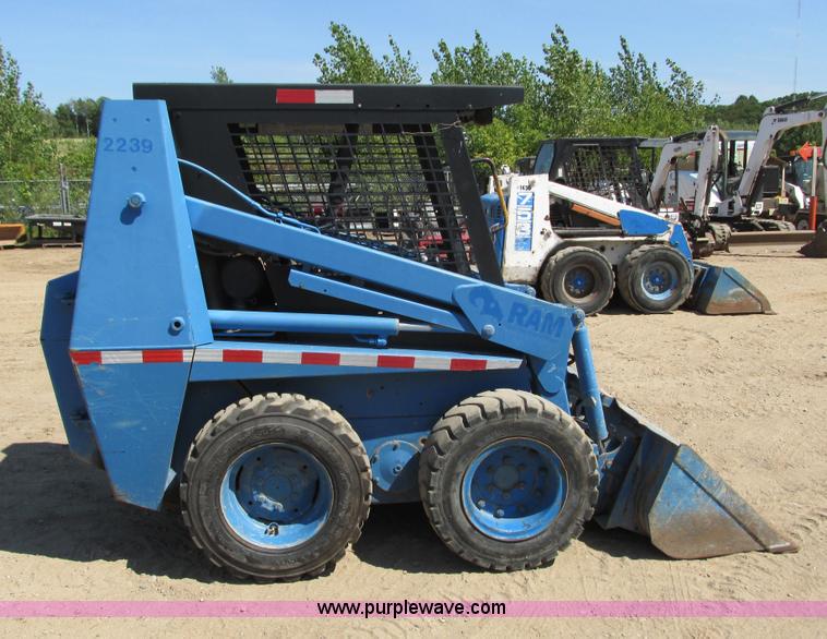 image for item K6557 1999 Case 1840 skid steer