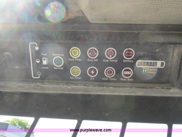 image for item K6557 1999 Case 1840 skid steer