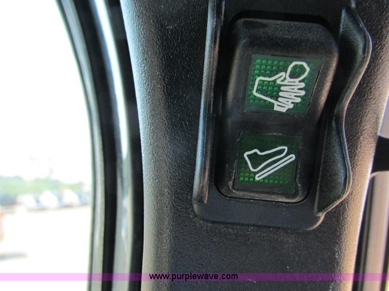 image for item K6563 2012 Bobcat S750 skid steer