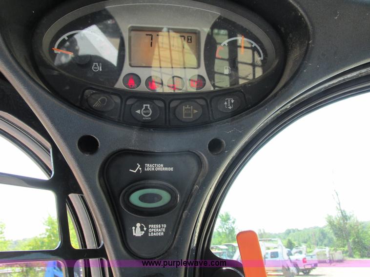 image for item K6563 2012 Bobcat S750 skid steer