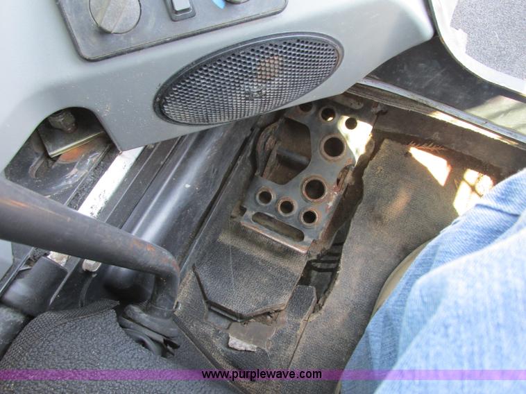 image for item K6564 2013 Bobcat T630 skid steer