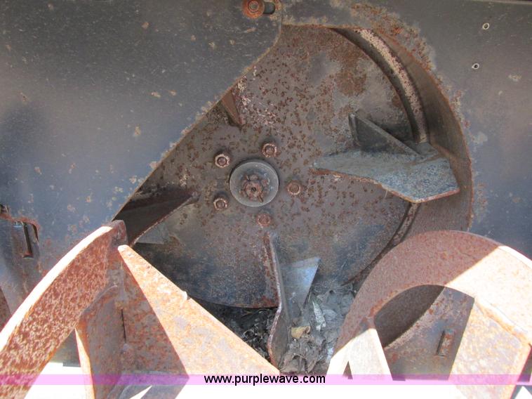 image for item K6569 Bobcat SB200X66 snow blower