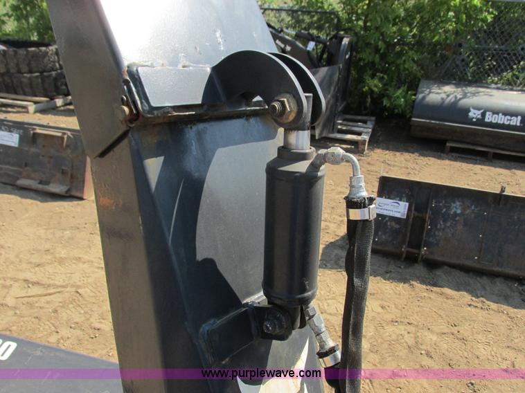 image for item K6569 Bobcat SB200X66 snow blower