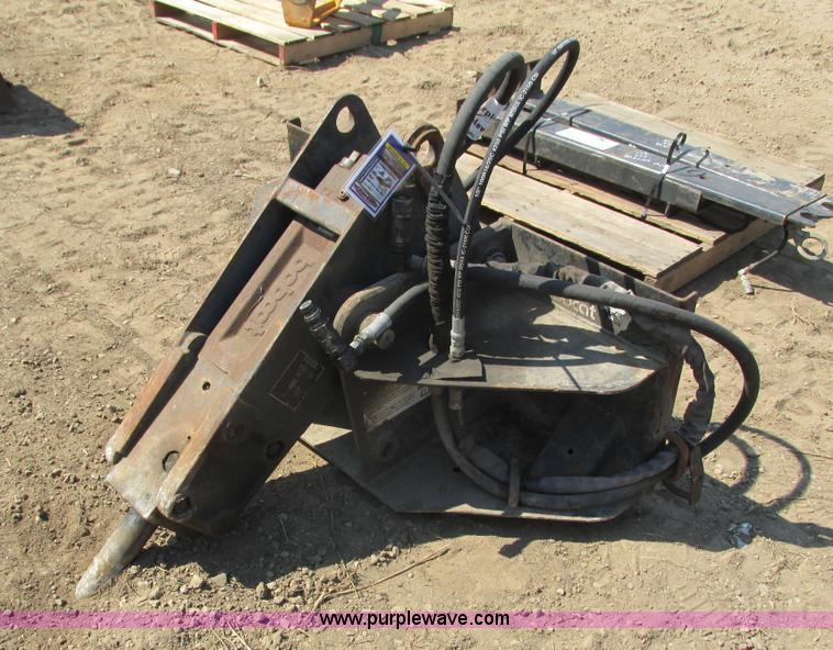 image for item K6573 Bobcat 2560 hydraulic breaker