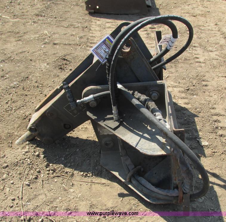 image for item K6573 Bobcat 2560 hydraulic breaker