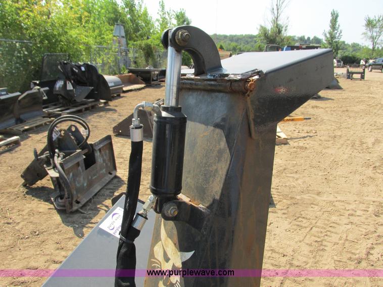 image for item K6574 2010 Bobcat SBX240-84 snow blower