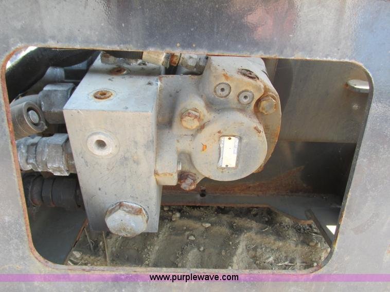 image for item K6574 2010 Bobcat SBX240-84 snow blower