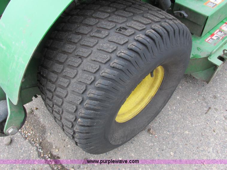 image for item K6582 2013 John Deere 652R Quik Trak lawn mower