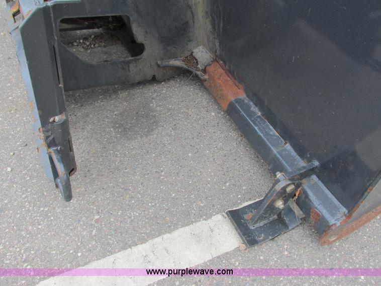 image for item K6589 2010 Bobcat SB200X78 snow blower