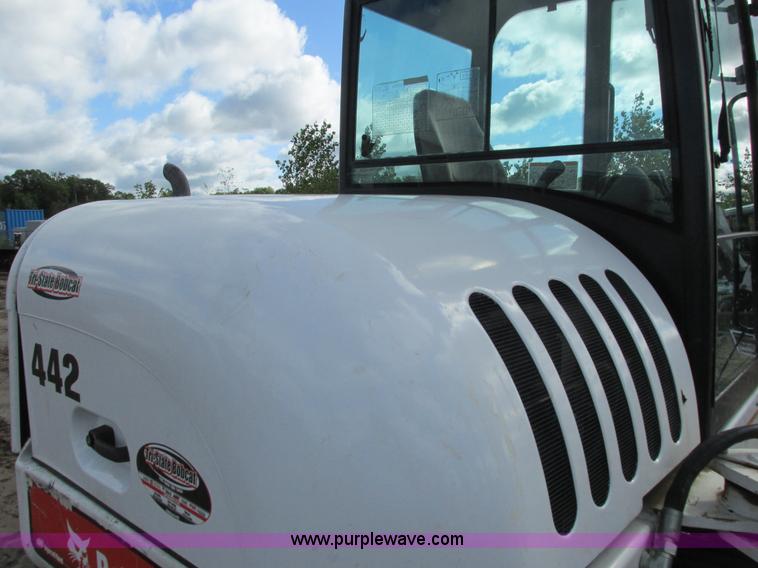 image for item K6591 2006 Bobcat 442C compact excavator