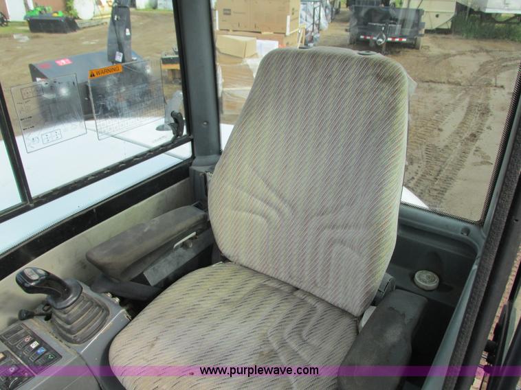 image for item K6591 2006 Bobcat 442C compact excavator