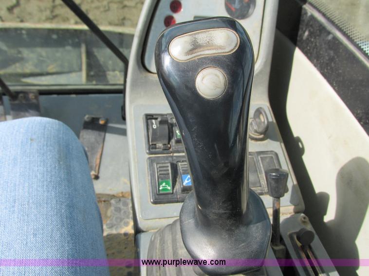 image for item K6591 2006 Bobcat 442C compact excavator