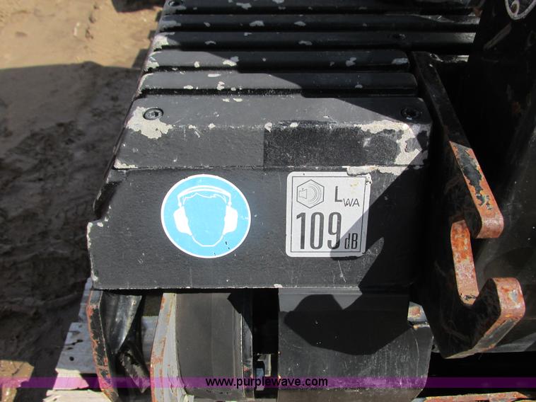 image for item K6593 Stone RP1350 plate compactor